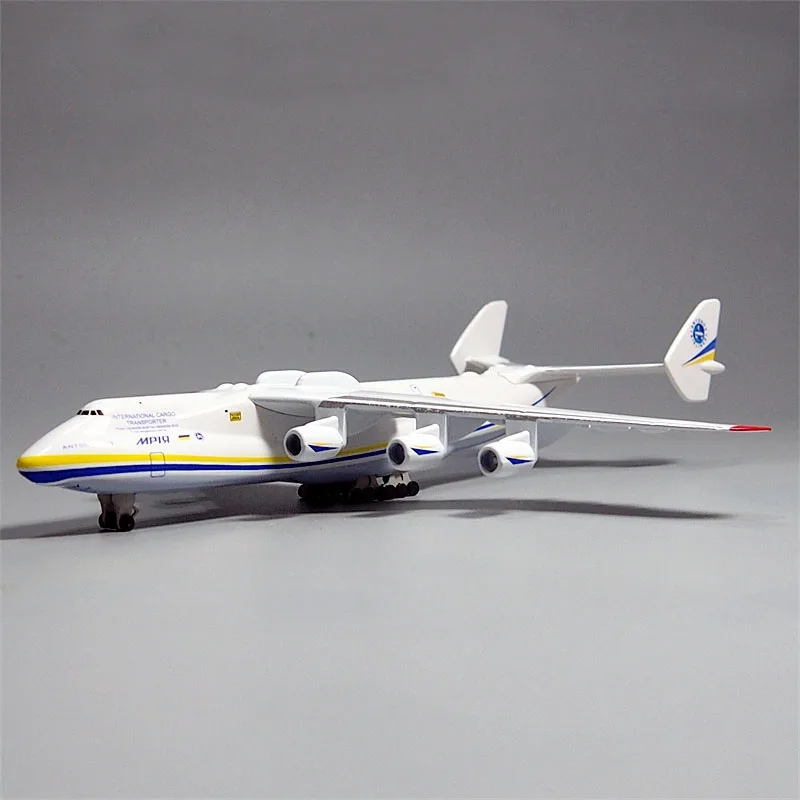 Model Kit Ukraine - ANTONOV 225 Airlines Oekraïne An-225 Mriya