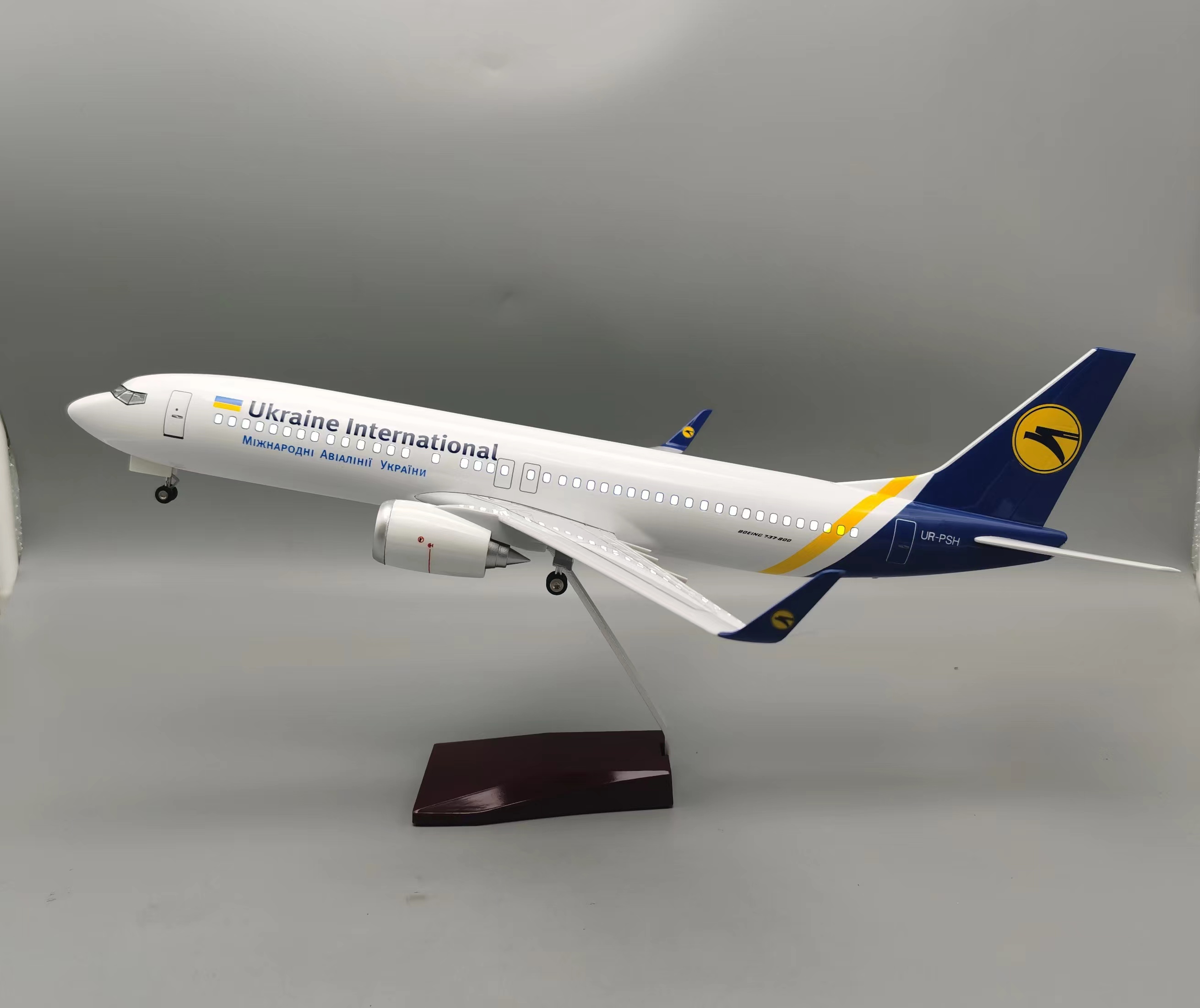 1/85 Grote Schaal Oekraïne B73 - Model Kit Ukraine recensie en prijs