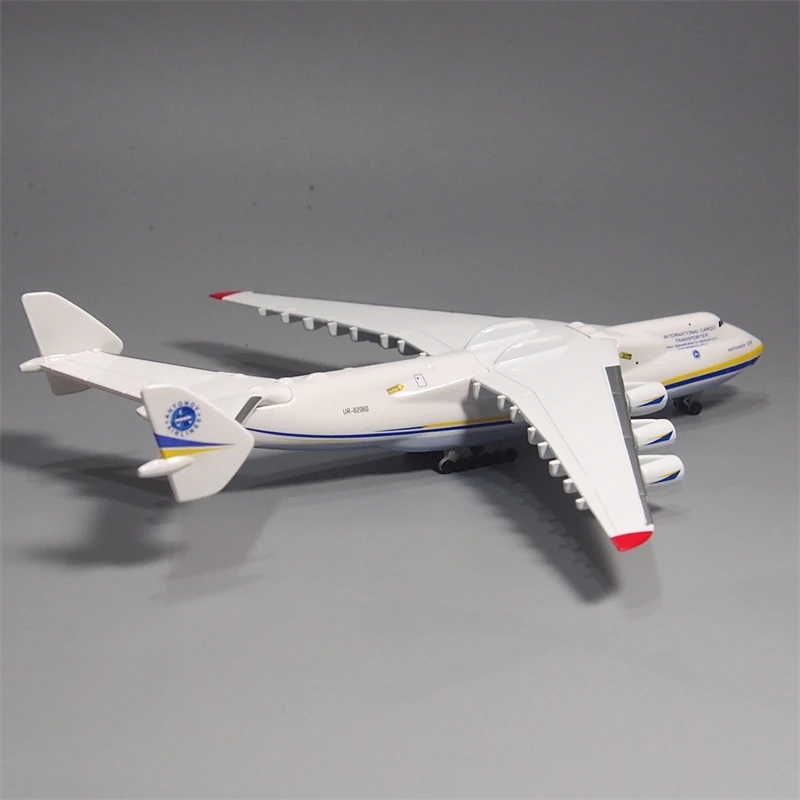 ANTONOV 225 Airlines Oekraïne  - Model Kit Ukraine recensie en prijs