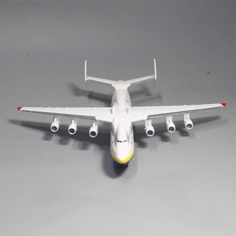 ANTONOV 225 Airlines Oekraïne  - Model Kit Ukraine recensie en prijs